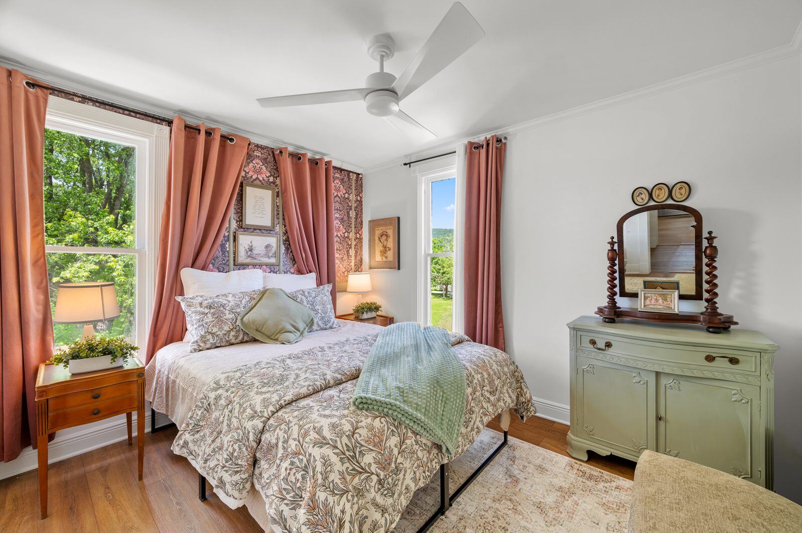 The dusty rose bedroom at the Craven House