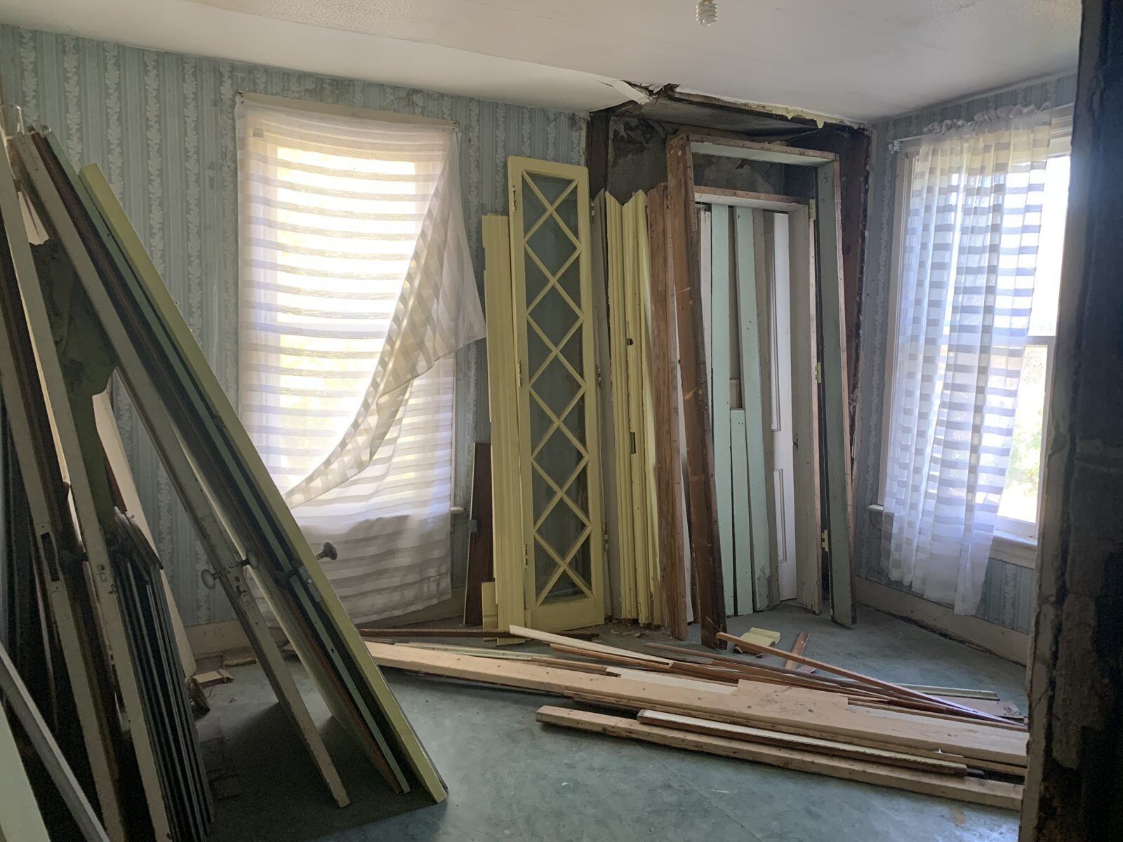 Inside the Craven House before restoration