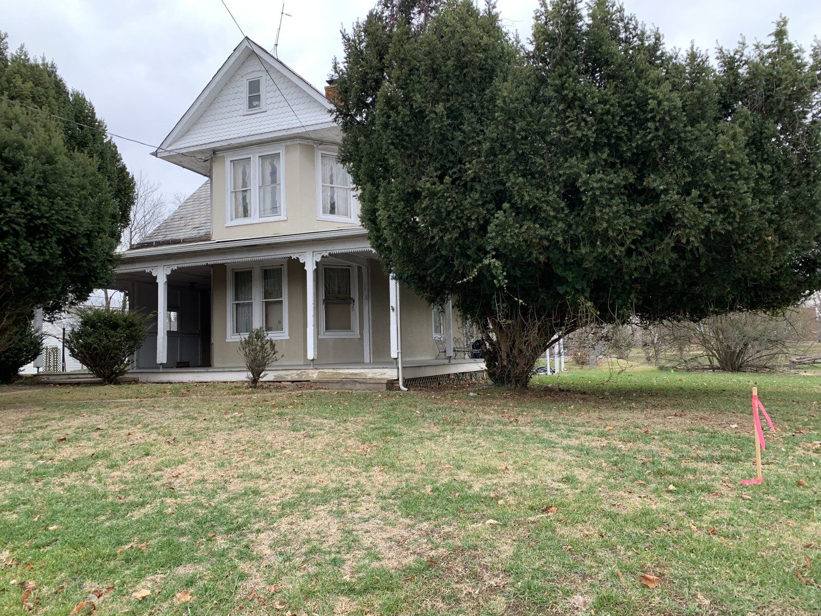 The Craven House exterior before restoration